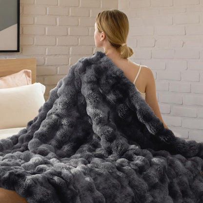 Weighted Faux Rabbit Fur Blanket – Soft & Fluffy Comfort for Stress Relief & Cozy Nights